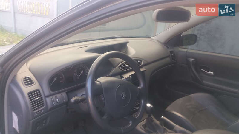 Ліфтбек Renault Laguna 2004 в Києві