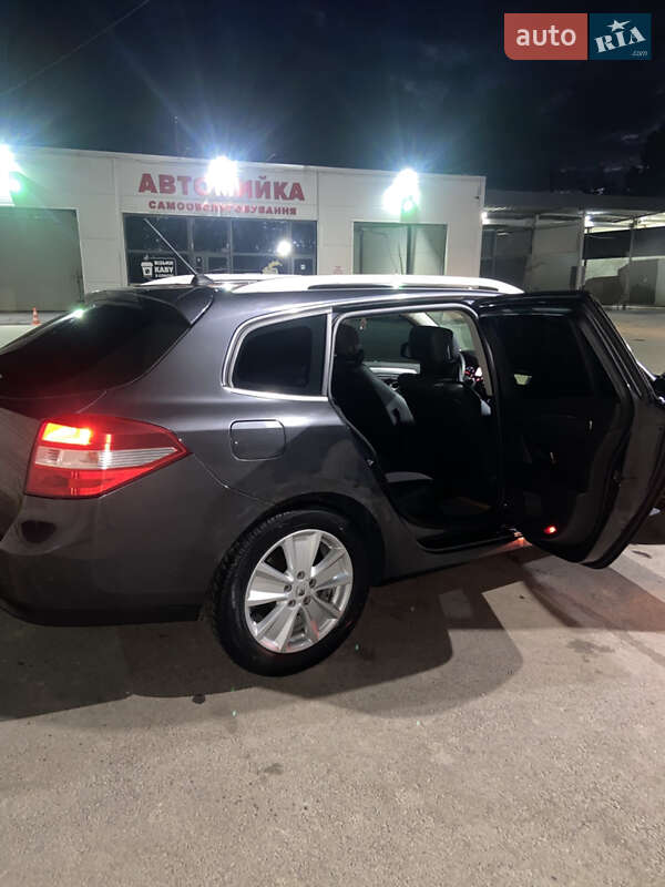 Універсал Renault Laguna 2011 в Віті-Поштовій