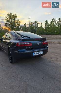 Ліфтбек Renault Laguna 2001 в 