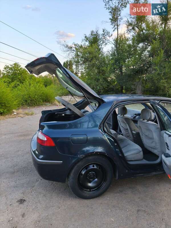 Лифтбек Renault Laguna 2001 в Кривом Роге