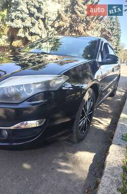 Лифтбек Renault Laguna 2012 в 