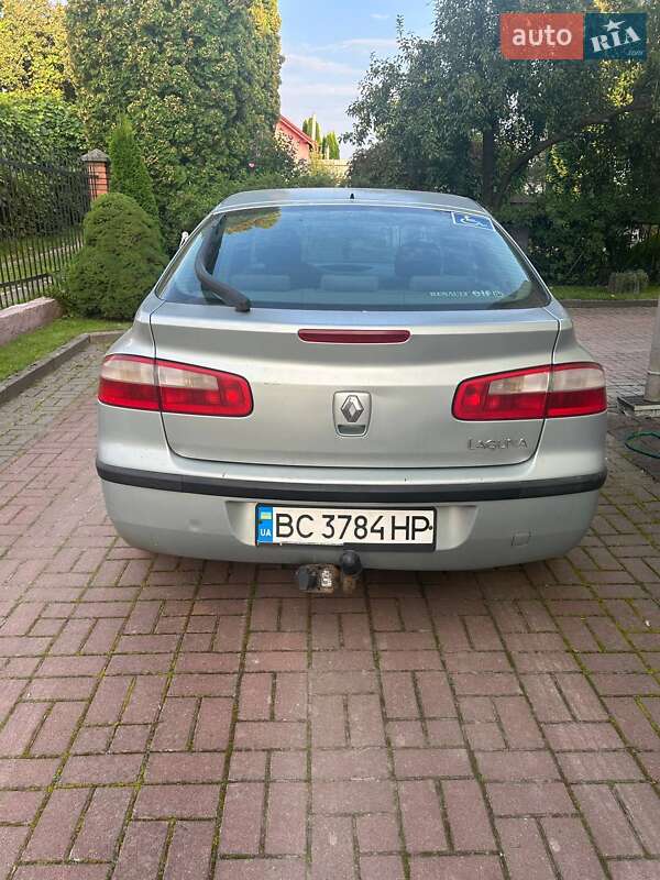Лифтбек Renault Laguna 2002 в Львове
