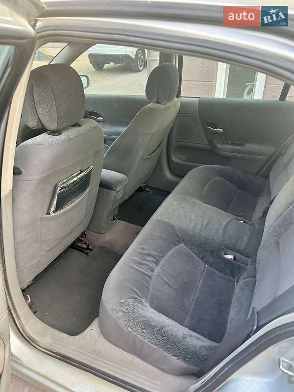 Лифтбек Renault Laguna 2002 в Львове