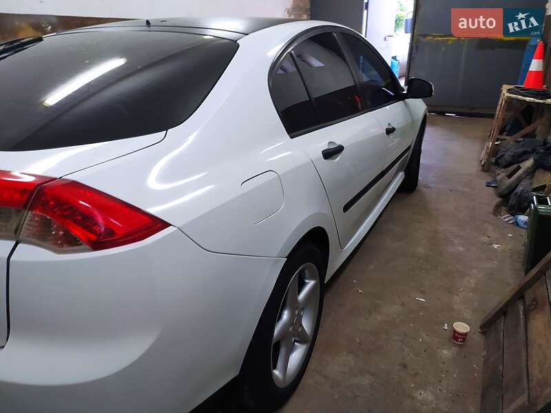 Лифтбек Renault Laguna 2008 в Киеве