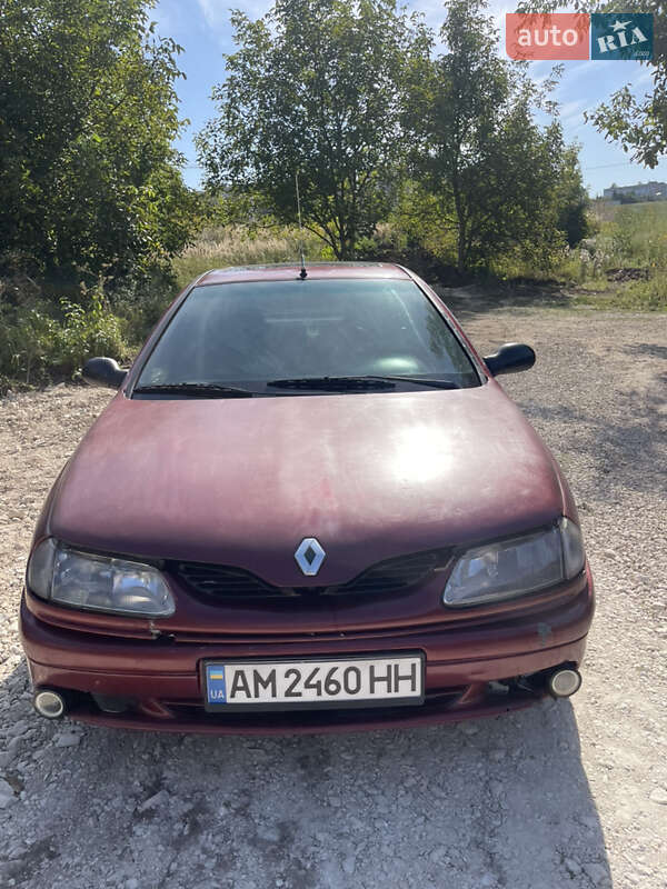 Ліфтбек Renault Laguna 1995 в Тернополі