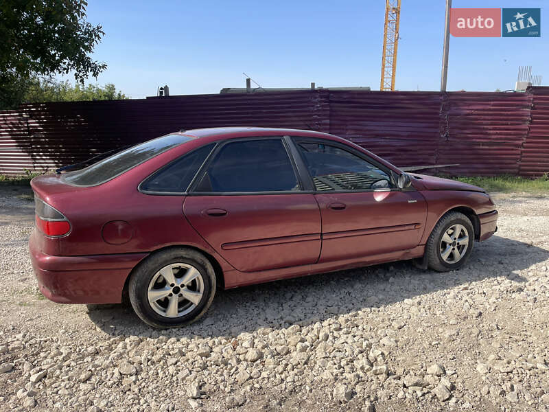 Ліфтбек Renault Laguna 1995 в Тернополі