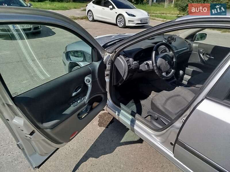 Универсал Renault Laguna 2005 в Обухове