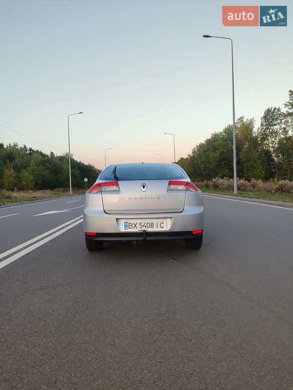 Лифтбек Renault Laguna 2008 в Волочиске