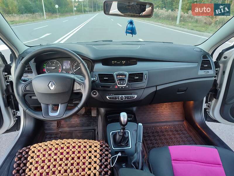 Лифтбек Renault Laguna 2008 в Волочиске