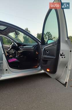 Ліфтбек Renault Laguna 2008 в 