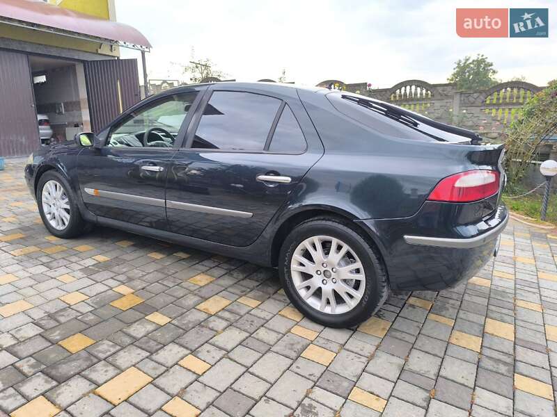 Лифтбек Renault Laguna 2001 в Черновцах