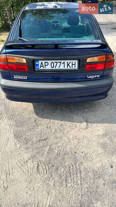 Лифтбек Renault Laguna 2001 в Запорожье