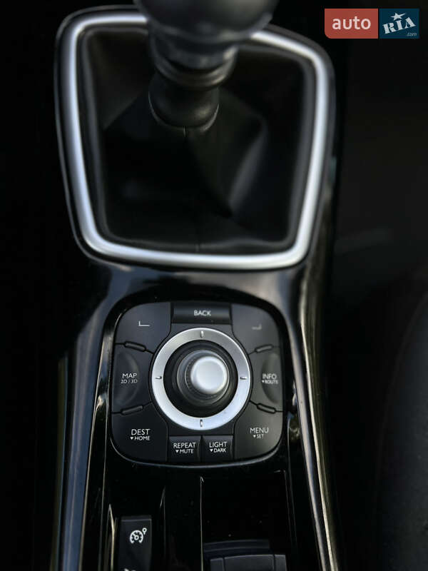 Лифтбек Renault Laguna 2011 в Сторожинце фото 46 Лифтбек Renault Laguna 2011 в Сторожинце