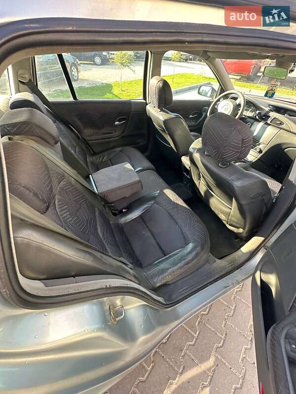 Универсал Renault Laguna 2002 в Шумске