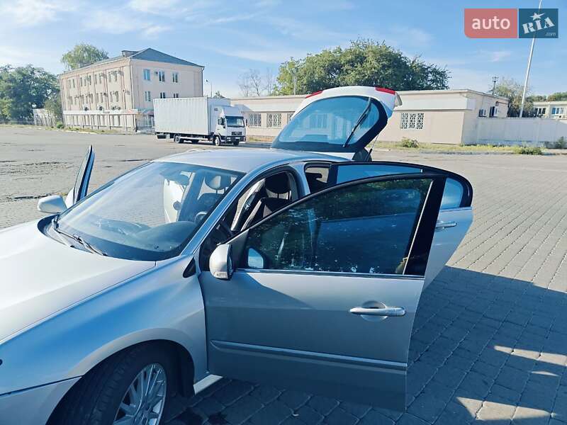 Лифтбек Renault Laguna 2009 в Полтаве фото 23 Лифтбек Renault Laguna 2009 в Полтаве