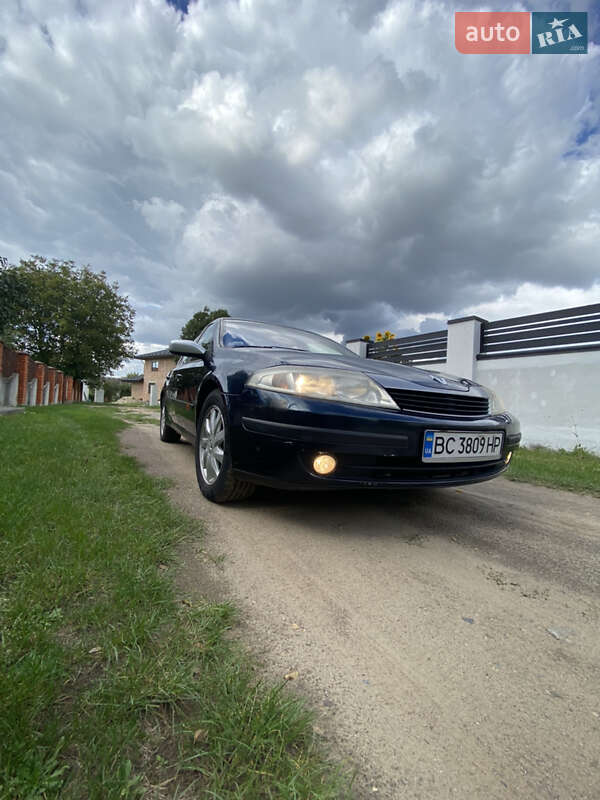 Лифтбек Renault Laguna 2002 в Львове