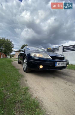 Лифтбек Renault Laguna 2002 в 