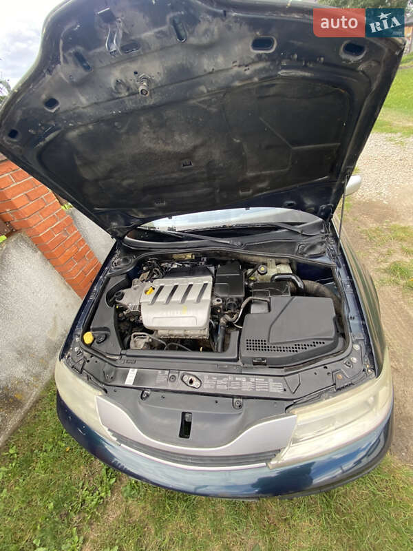 Лифтбек Renault Laguna 2002 в Львове