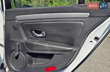 Универсал Renault Laguna 2011 в 