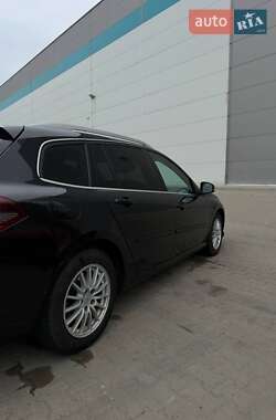 Универсал Renault Laguna 2011 в 