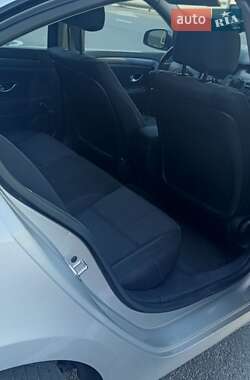 Лифтбек Renault Laguna 2008 в 