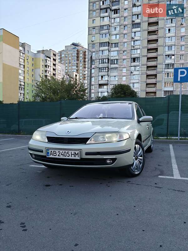 Лифтбек Renault Laguna 2003 в Киеве
