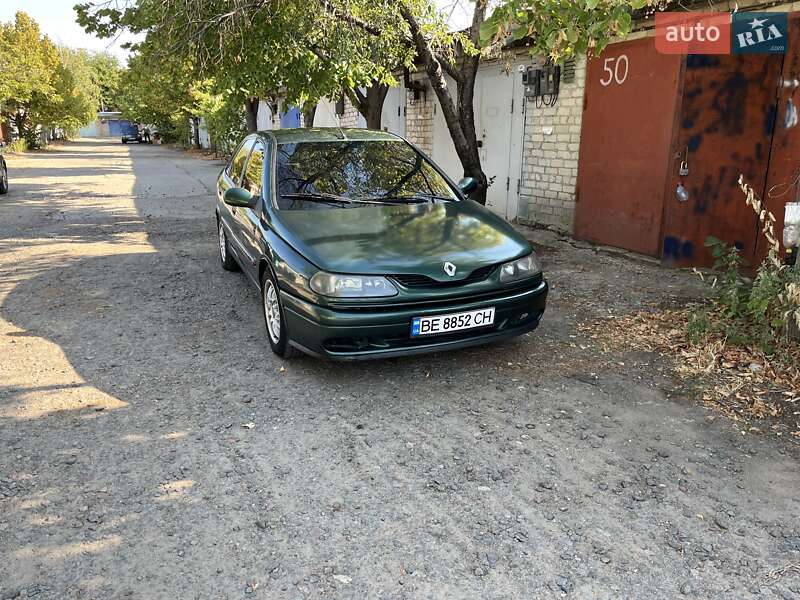 Лифтбек Renault Laguna 1996 в 
