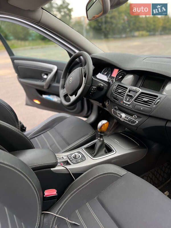 Универсал Renault Laguna 2011 в Киеве