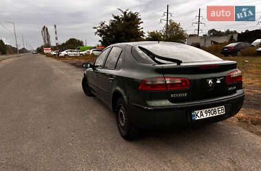 Лифтбек Renault Laguna 2001 в 