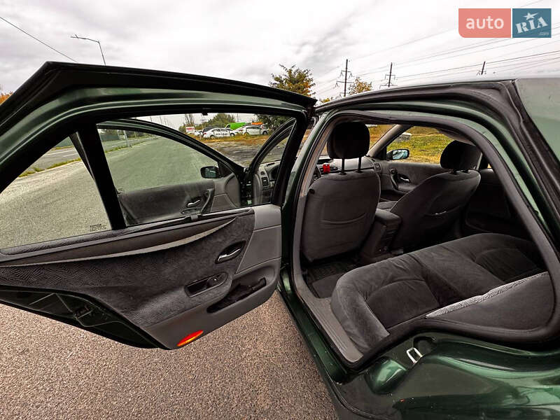 Лифтбек Renault Laguna 2001 в Киеве