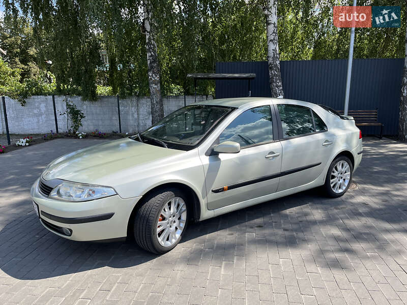 Лифтбек Renault Laguna 2003 в 