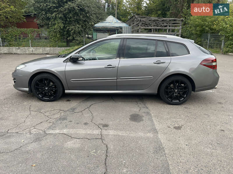 Универсал Renault Laguna 2012 в Ровно