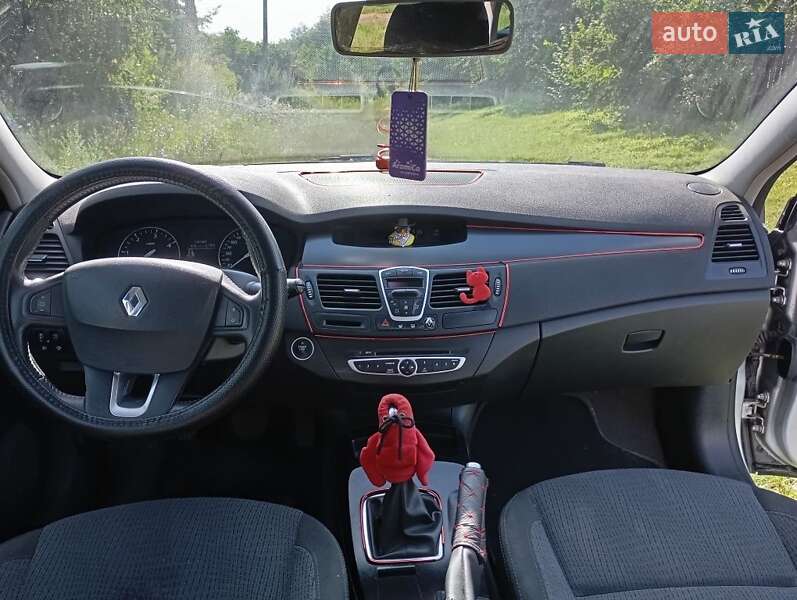Универсал Renault Laguna 2008 в Луцке