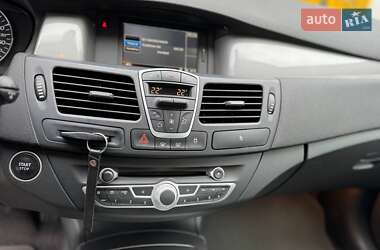 Лифтбек Renault Laguna 2011 в 