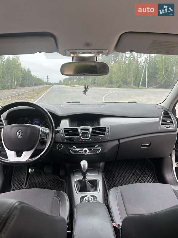 Лифтбек Renault Laguna 2010 в Киеве