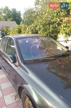 Лифтбек Renault Laguna 2001 в 