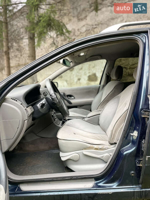 Універсал Renault Laguna 2002 в Новій Ушиці