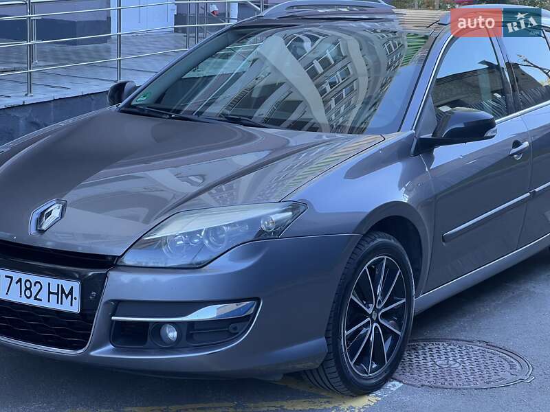 Універсал Renault Laguna 2013 в Києві фото 45 Універсал Renault Laguna 2013 в Києві