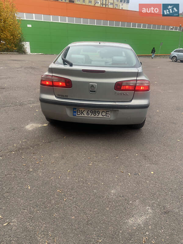 Лифтбек Renault Laguna 2002 в Ровно