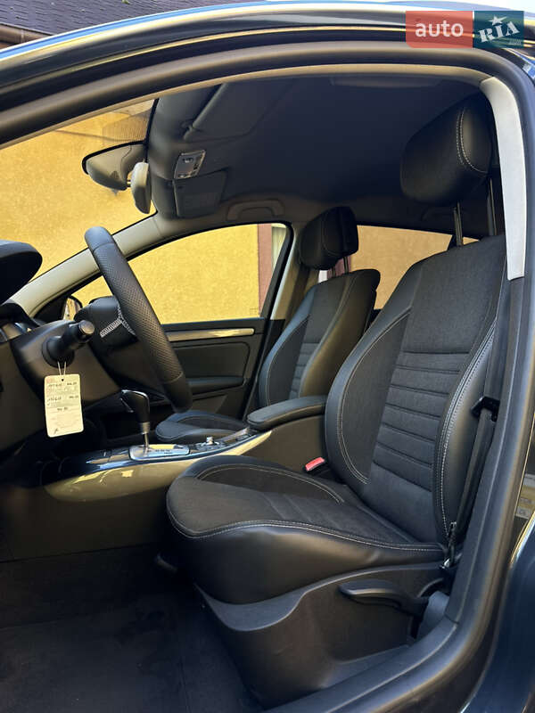 Универсал Renault Laguna 2010 в Луцке