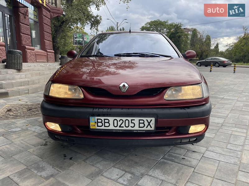 Универсал Renault Laguna 1998 в Одессе