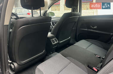Лифтбек Renault Laguna 2009 в 