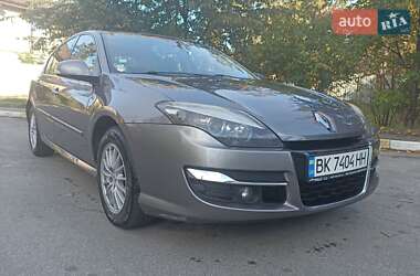 Лифтбек Renault Laguna 2011 в 