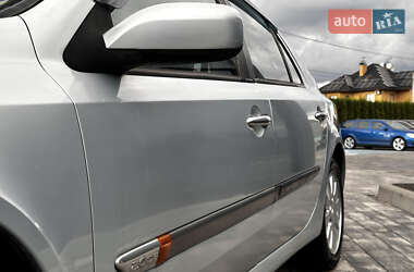 Лифтбек Renault Laguna 2002 в 