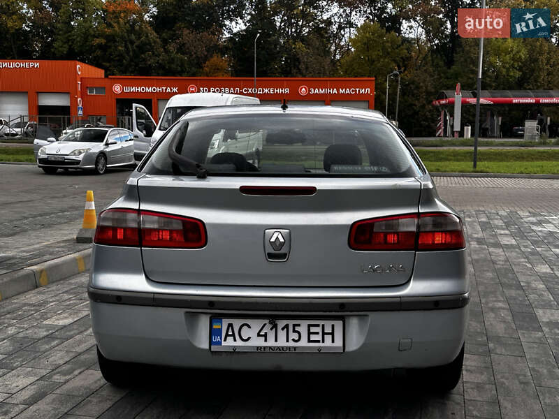 Лифтбек Renault Laguna 2002 в Луцке