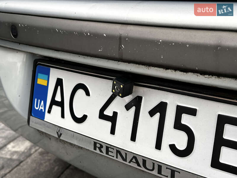 Лифтбек Renault Laguna 2002 в Луцке