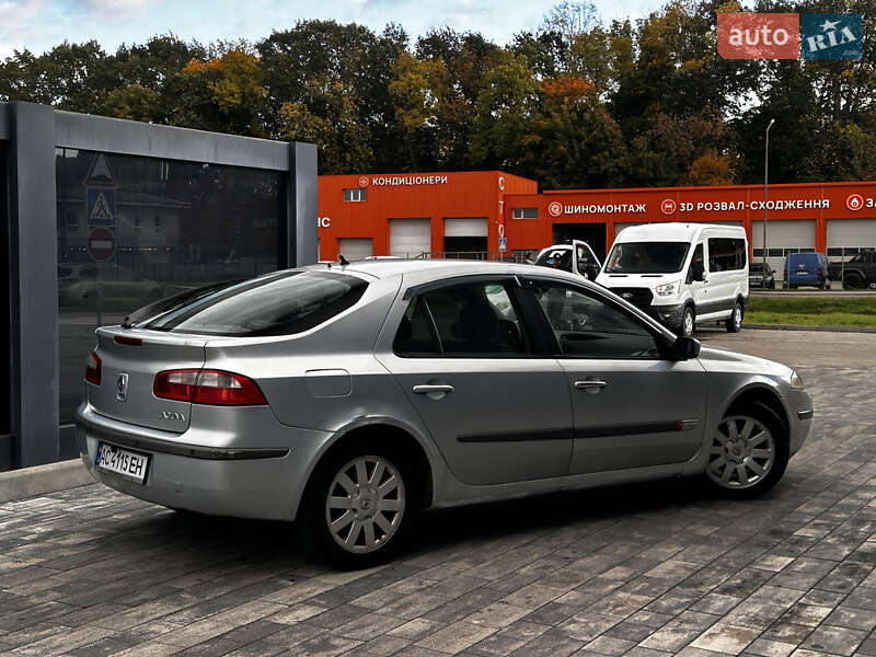 Лифтбек Renault Laguna 2002 в Луцке