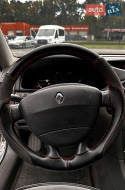 Лифтбек Renault Laguna 2002 в 