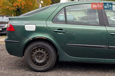 Лифтбек Renault Laguna 2001 в 