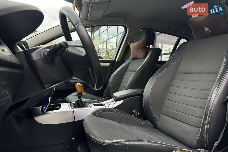 Универсал Renault Laguna 2008 в Ивано-Франковске